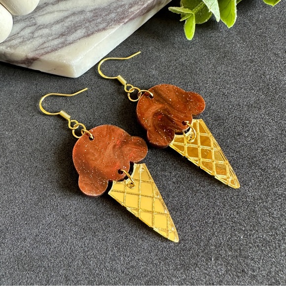 Chocolate Ice cream Earrings lightweight trendy Gold Earrings - Picture 5 of 10